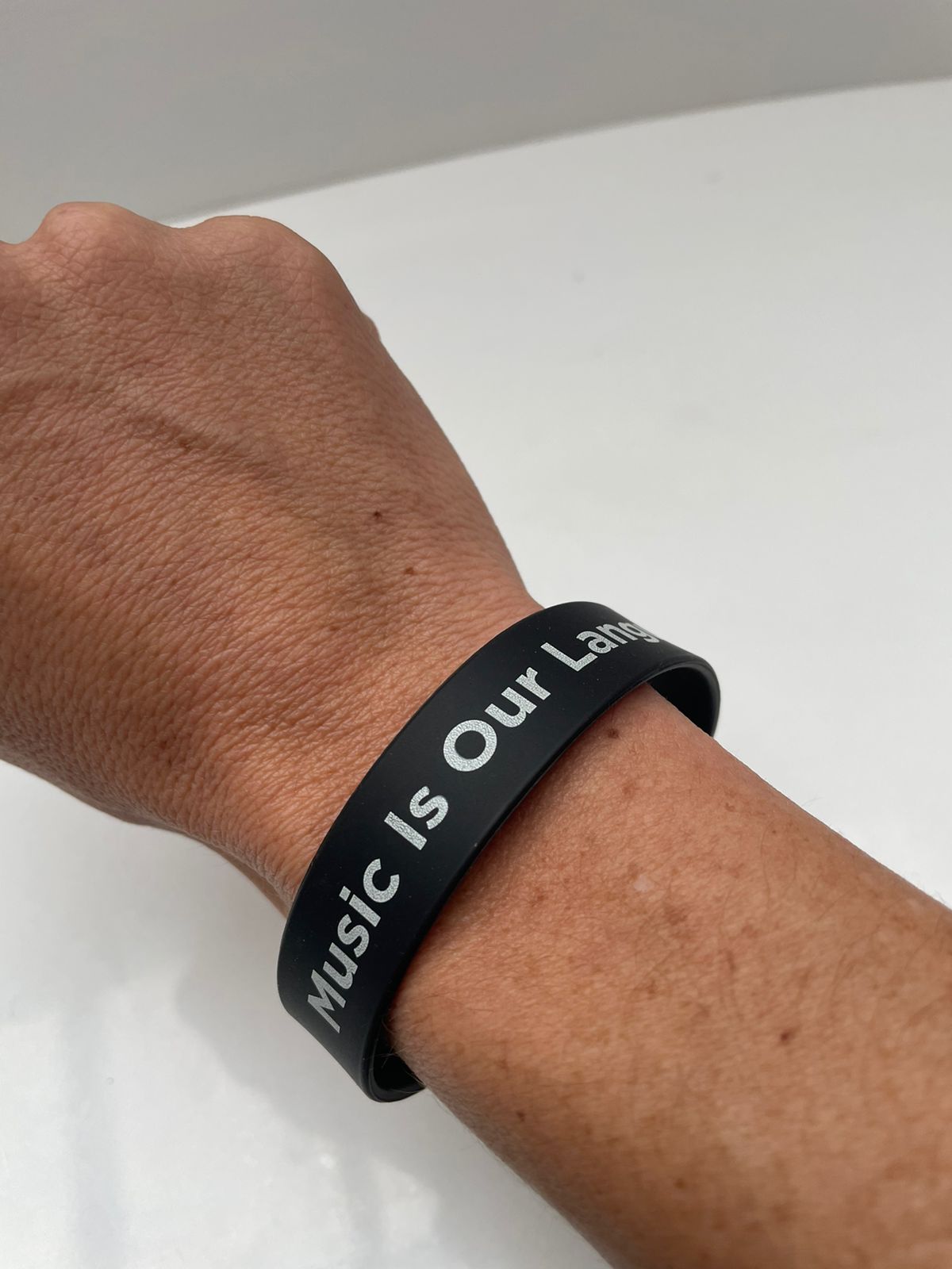 Music Is Our Language 2 USB Bracelet - Image 7
